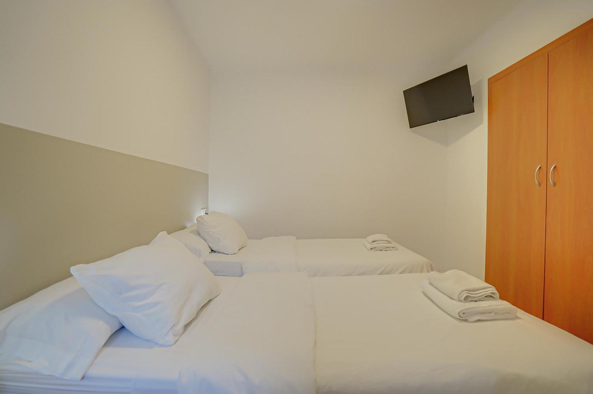 Hostal Y Apartamento Moli De Mar Lloret de Mar Room photo